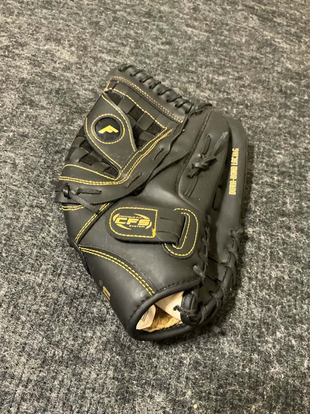 Franklin Fieldmaster Series 22630 14" Baseball Glove with CFS Contour Fit System